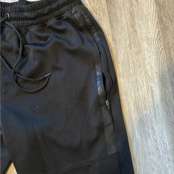 Reebok Black Joggers - Picture 5 of 10
